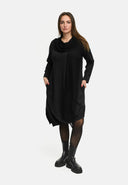 'Lunet' jurk – modern, elegant & met karaktervol ontwerp