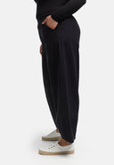 'Liva' housut – puhdas, mukava & ajattoman moderni